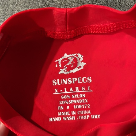 Sunspecs Aloha Surf Red Floral Short Sleeve Rashgaurd youth XL - Picture 3 of 3